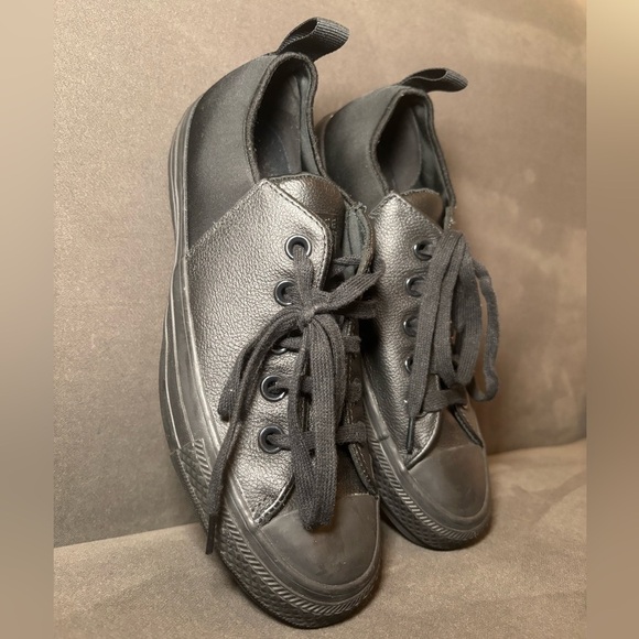 New All Black Converse - Picture 2 of 10